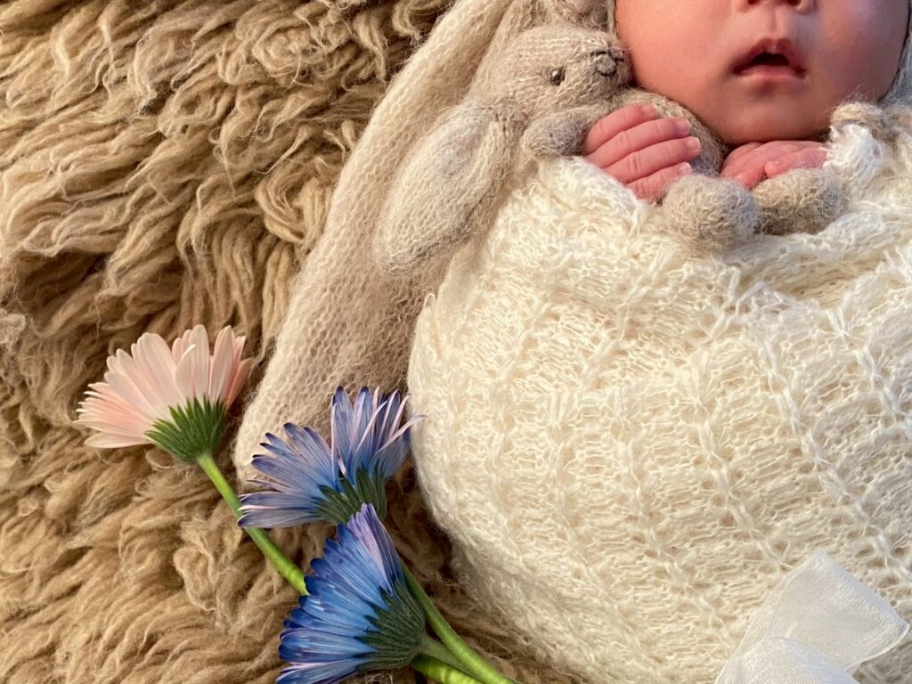 生後1ヶ月で撮影したニューボーンフォトの娘の写真