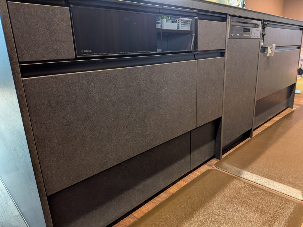 家づくりで後悔しないために採用したタイルデッキとミーレ食洗機